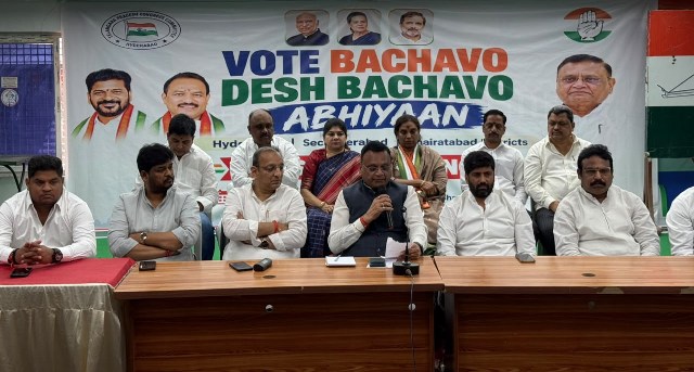 గాంధీ భవన్‌లో కాంగ్రెస్ పార్టీ ప్రెస్‌మీట్‌కు హాజరైన జూబ్లీహిల్స్ ఎమ్మెల్యే వి. నవీన్ యాదవ్